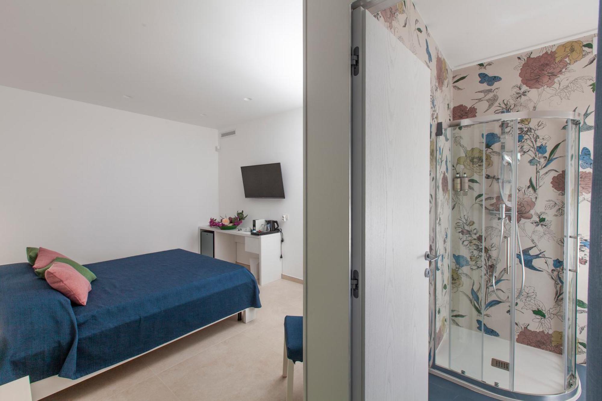 Dimora Nesea Bed & Breakfast Cozze Luaran gambar